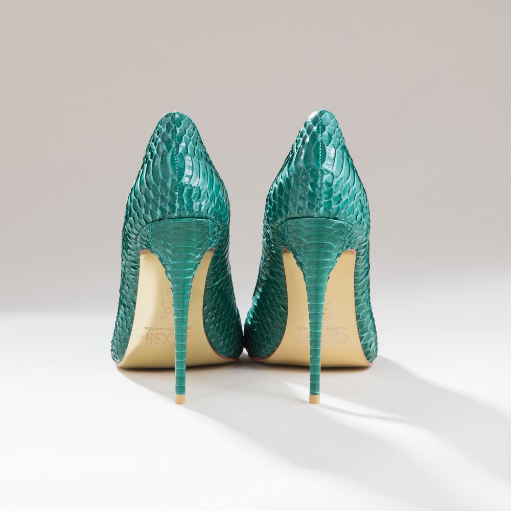 Amina Muaddi Snakeskin Vita Green Sandals – MILNY PARLON