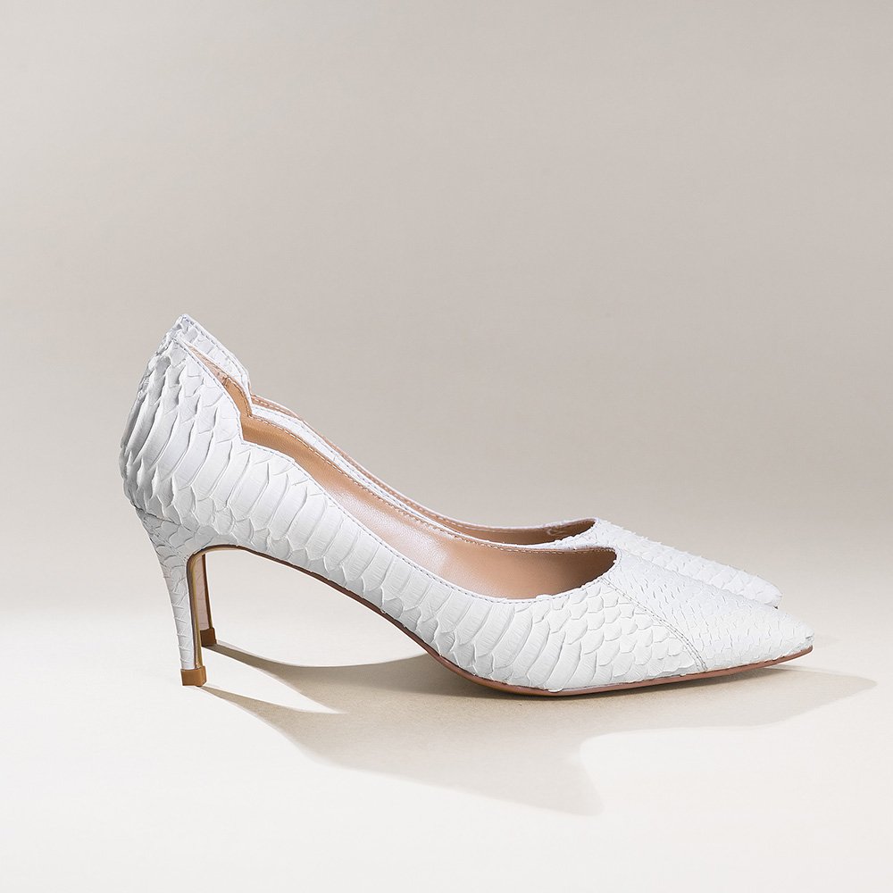 OOGII WHITE SNAKESKIN HEELS