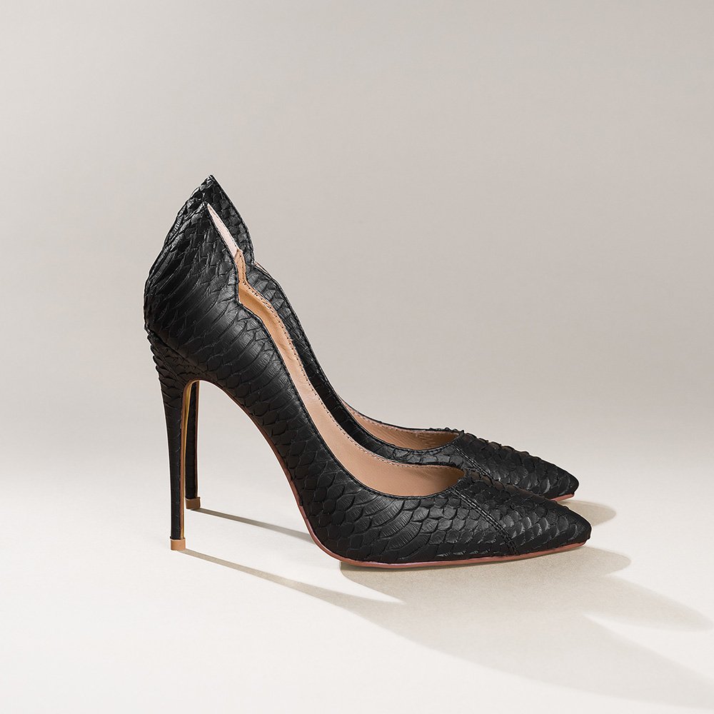 BLACK SNAKESKIN HEELS