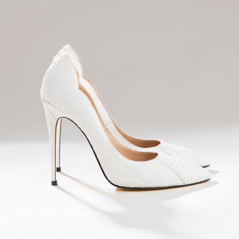 OOGII WHITE SNAKESKIN HEELS